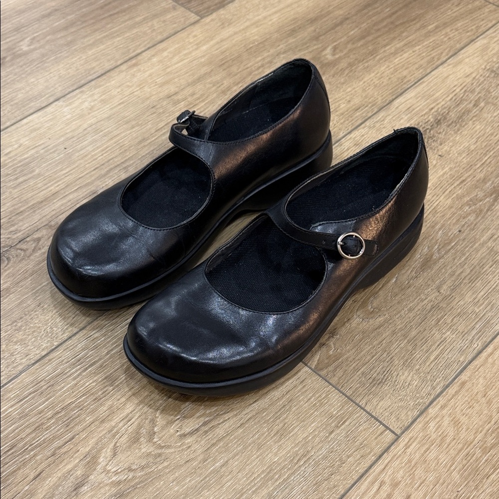 Dansko Black Leather Mary Jane Shoes 41